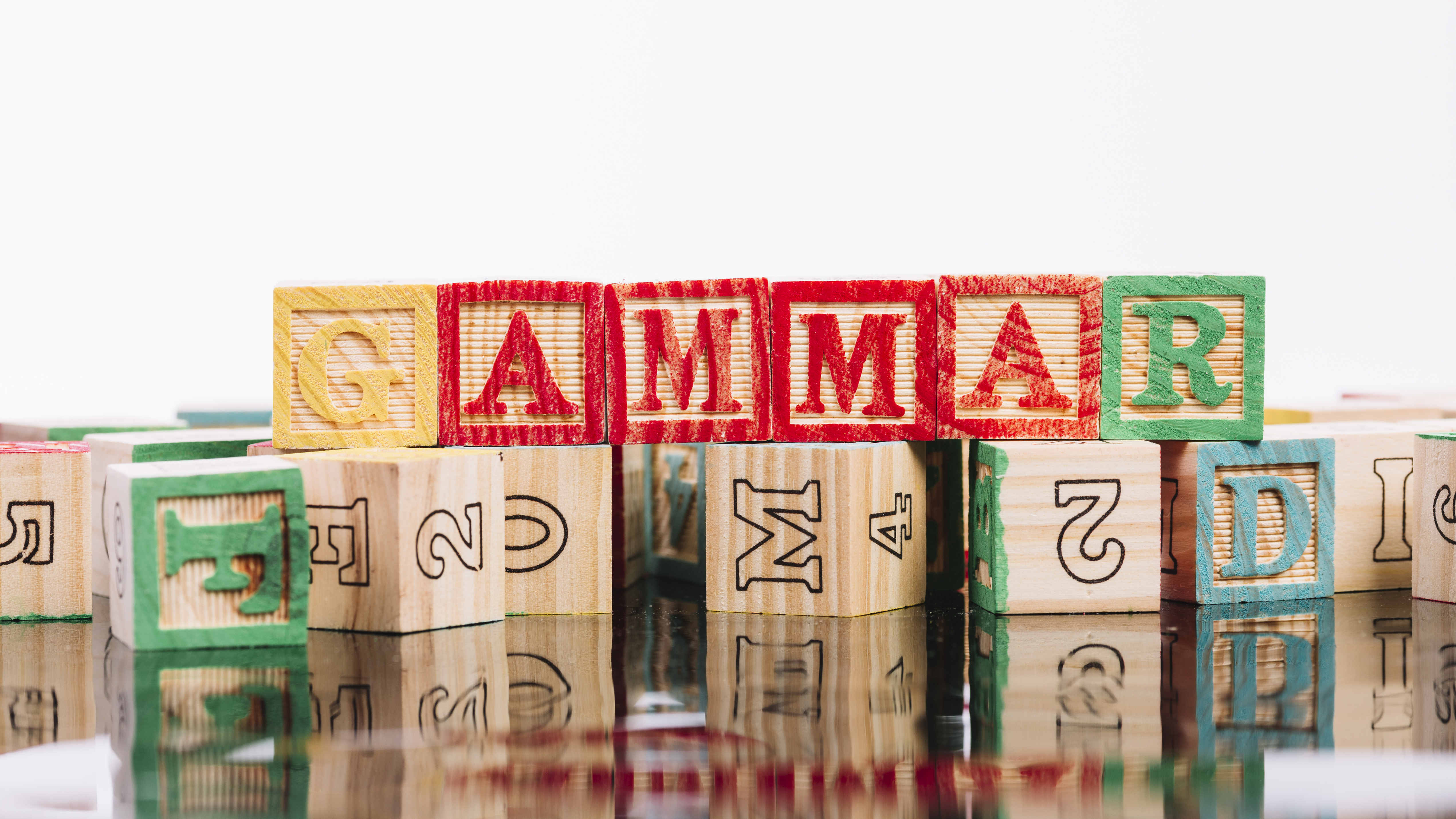 set-colourful-cubes-with-letters